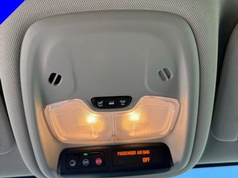 Used 2023 Buick Encore GX Select w/ Safety Package II image 25