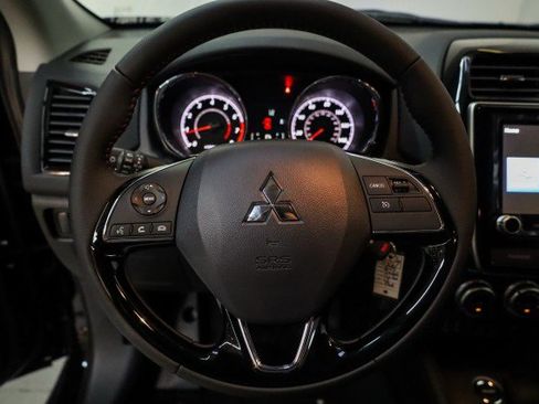 New 2025 Mitsubishi Outlander Sport LE image 9