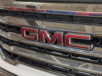 Used 2022 GMC Sierra 1500 SLE video 2