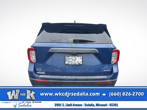 Used 2022 Ford Explorer XLT w/ Equipment Group 202A AWD/4WD image 5