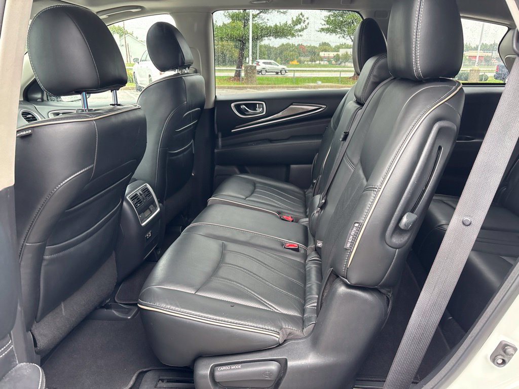 Used 2020 INFINITI QX60 Luxe w/ Essential Package FWD image 14