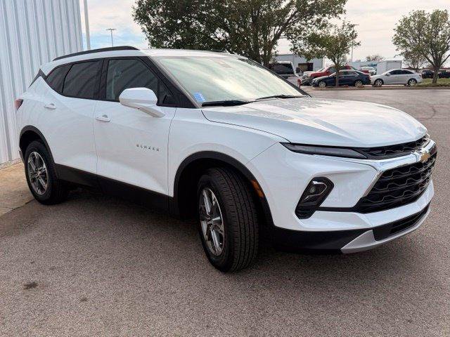 New 2026 Chevrolet Blazer LT w/ Convenience Package FWD image 19