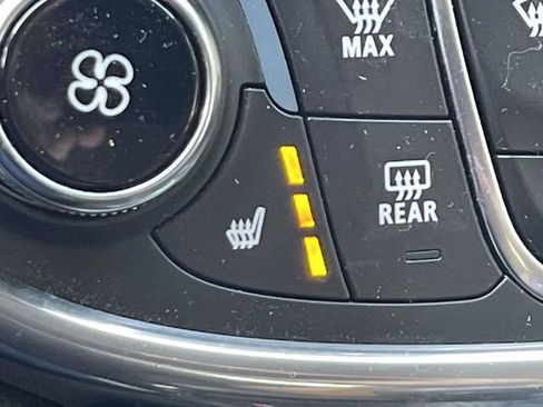 Used 2017 Chevrolet Volt Premier w/ Driver Confidence II Package FWD image 27