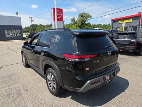 Used 2026 Nissan Pathfinder SL AWD/4WD image 8