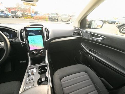 New 2024 Ford Edge SE w/ Black Appearance Package image 29