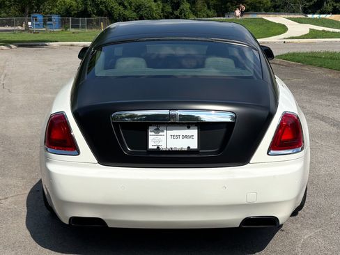 Used 2016 Rolls-Royce Wraith RWD image 5