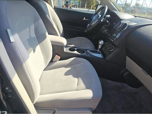 Used 2014 Nissan Rogue S w/ Convenience Package image 10