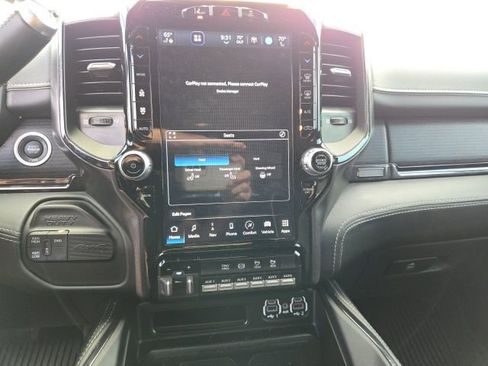 Used 2024 RAM 2500 Limited image 15