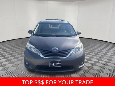 Used 2013 Toyota Sienna XLE AWD/4WD image 2
