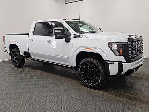 New 2026 GMC Sierra 2500 Denali Ultimate image 2