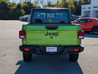 New 2026 Jeep Gladiator Sport