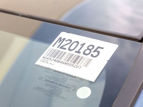 New 2025 Mercedes-Benz CLA 250 image 32