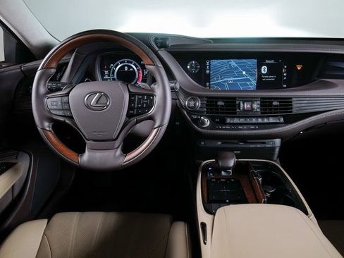 Used 2019 Lexus LS 500 AWD w/ Interior Upgrade Package image 13