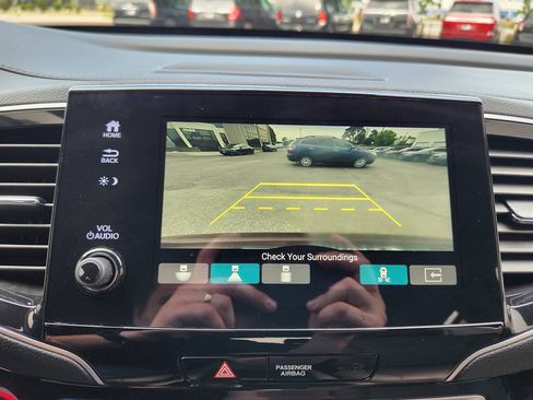 Used 2021 Honda Pilot Touring image 26