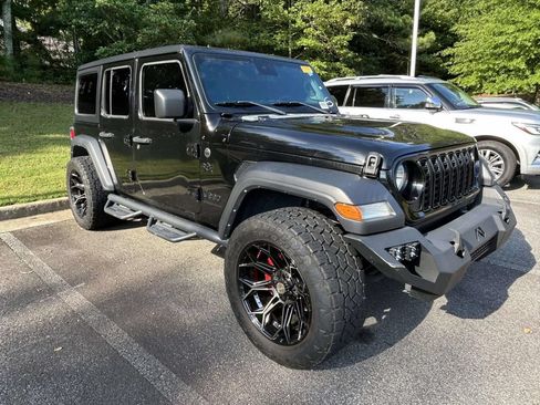 Used 2024 Jeep Wrangler Unlimited Sport AWD/4WD image 7
