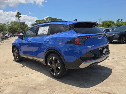 New 2026 Kia Sportage SX FWD image 6