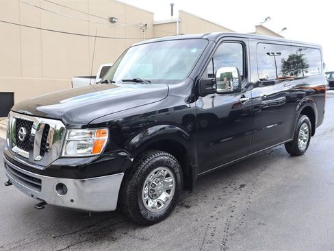 Used 2020 Nissan NV 3500 SL RWD image 4