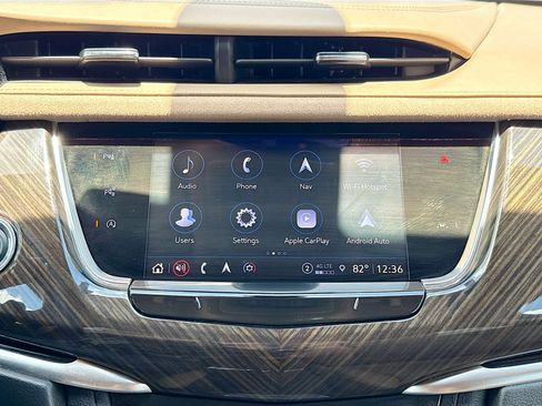 Used 2024 Cadillac XT6 Premium Luxury w/ Platinum Package AWD/4WD image 34