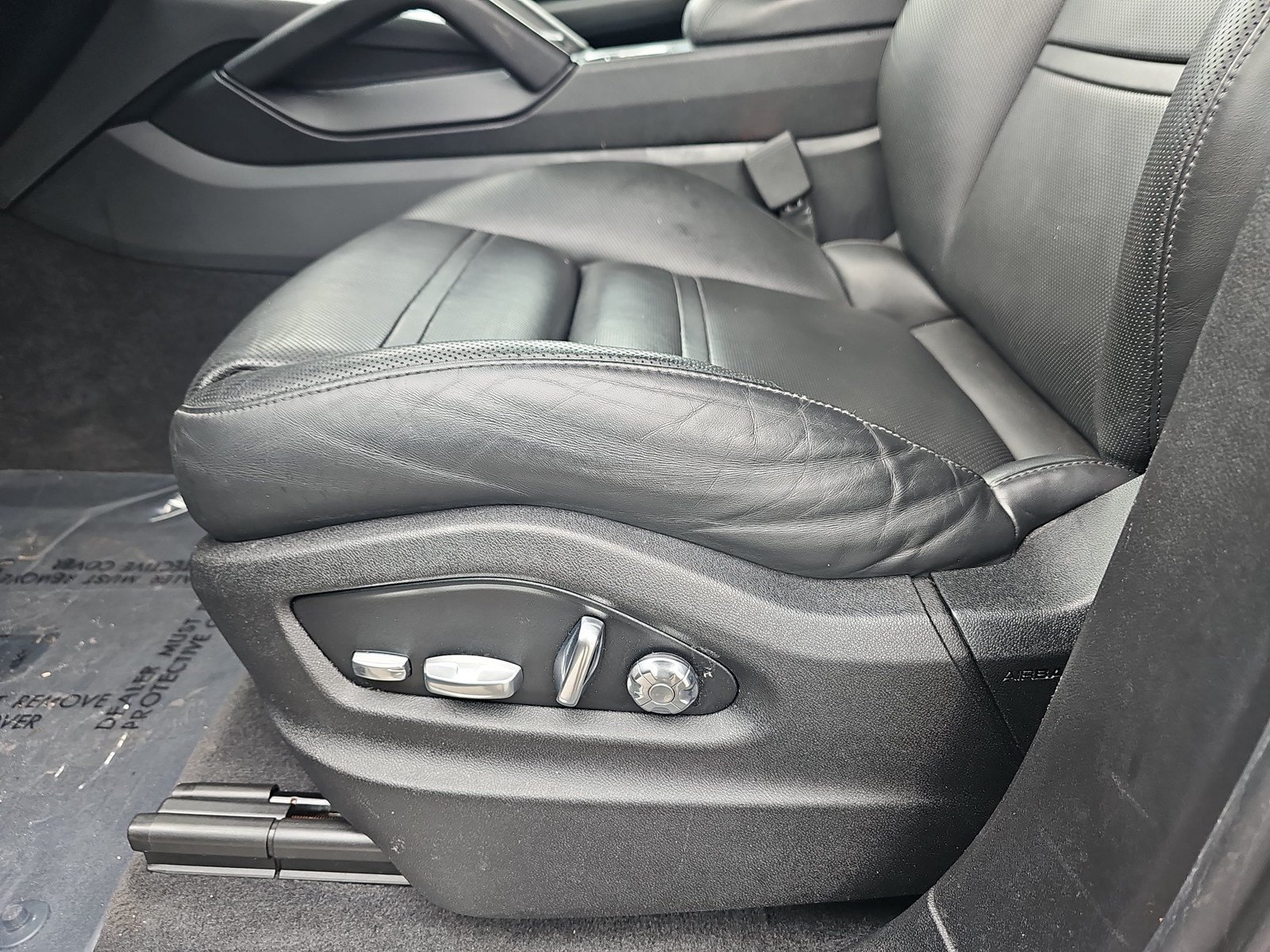 Used 2019 Porsche Cayenne AWD/4WD image 25