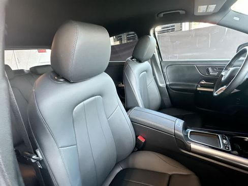 Used 2025 Mercedes-Benz GLA 250 4MATIC w/ Exclusive Package image 27