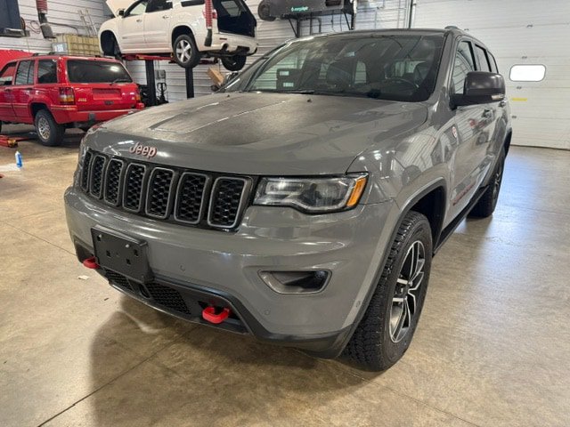 Used 2020 Jeep Grand Cherokee Trailhawk w/ Trailhawk Luxury Group AWD/4WD image 39