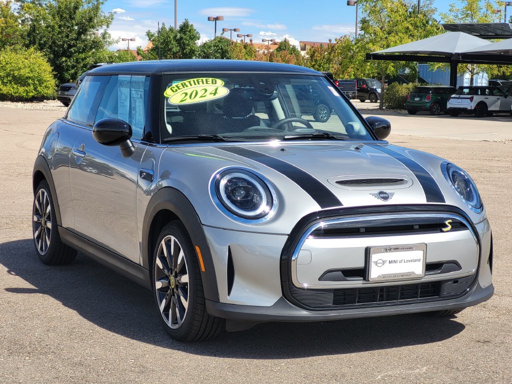 Used 2024 MINI Cooper SE FWD image 3
