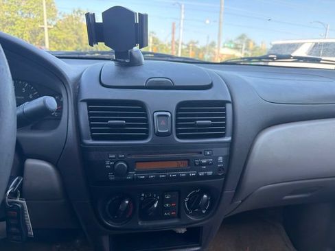 Used 2006 Nissan Sentra 1.8 S FWD image 11