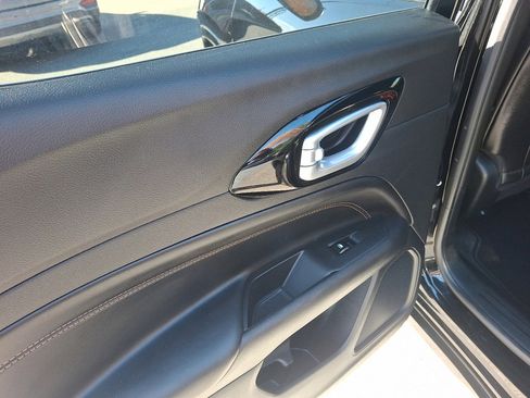 Certified 2023 Jeep Compass Limited image 19