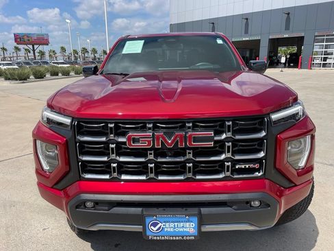 Used 2024 GMC Canyon AT4 w/ AT4 Premium Package AWD/4WD image 3