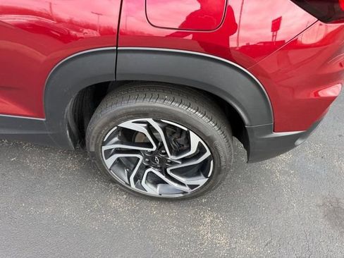 Used 2025 Chevrolet TrailBlazer RS image 8