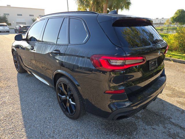 Used 2020 BMW X5 sDrive40i w/ M Sport Package RWD image 3