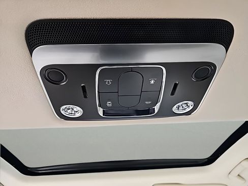 New 2025 Bentley Flying Spur Plug-In Hybrid image 37