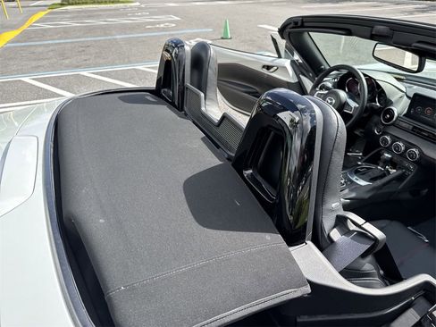 Used 2019 MAZDA MX-5 Miata Grand Touring image 34