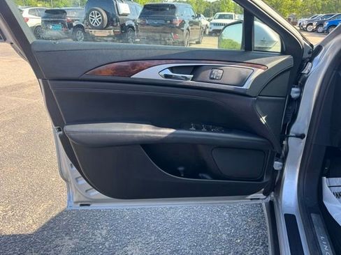 Used 2017 Lincoln MKZ Select w/ Select Plus Package FWD image 17