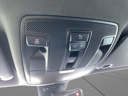 Used 2020 Mercedes-Benz GLA 250 4MATIC image 32