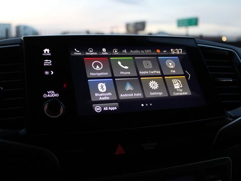 Used 2024 Honda Passport Black Edition image 23