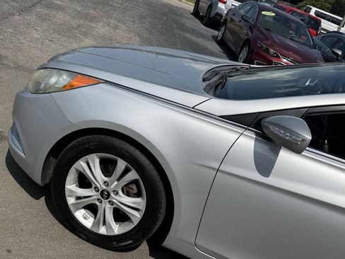 Used 2011 Hyundai Sonata Limited FWD image 3