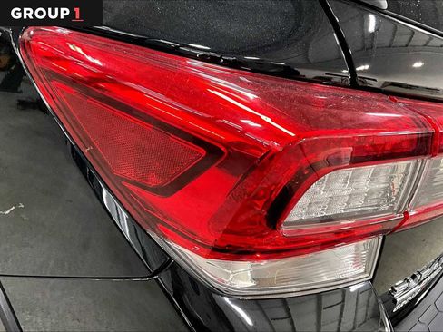 Certified 2022 Subaru Crosstrek 2.0i Premium w/ Moonroof Package image 28