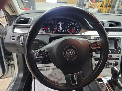 Used 2014 Volkswagen CC R-Line image 14