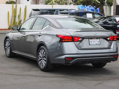 Used 2023 Nissan Altima 2.5 SV image 7