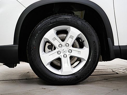 Used 2023 Honda Pilot LX image 30