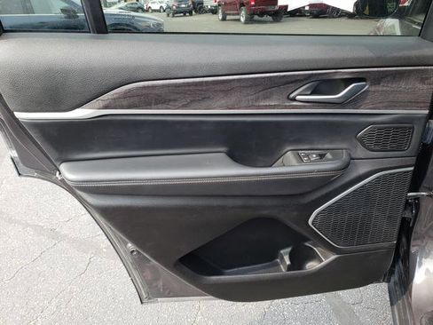 Used 2021 Jeep Grand Cherokee L Limited w/ Trailer Tow Group (B) image 13