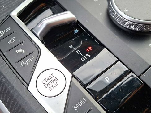 Used 2025 BMW 330i xDrive Sedan w/ M Sport Package image 16