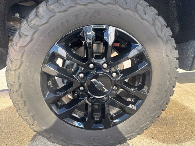 Used 2026 Chevrolet Silverado 3500 LTZ w/ LTZ Plus Package AWD/4WD image 8