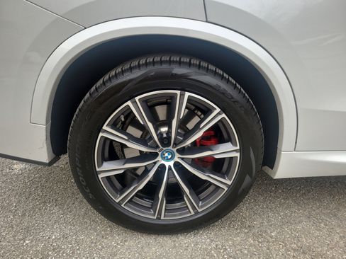 Used 2024 BMW X5 xDrive50e w/ M Sport Package image 12