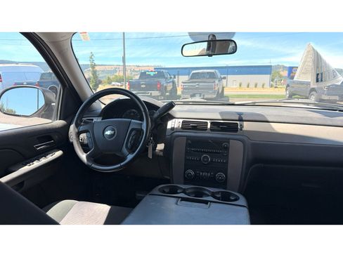 Used 2009 Chevrolet Avalanche LS AWD/4WD image 14