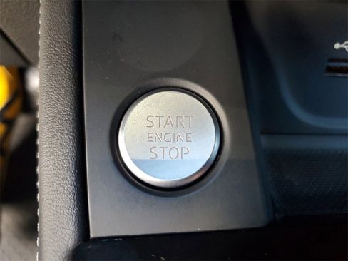 Used 2023 Audi A4 2.0T Premium Plus image 31