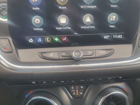 Used 2023 Chevrolet Blazer LT image 8