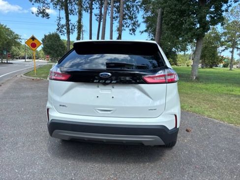 Used 2024 Ford Edge SEL w/ Convenience Package AWD/4WD image 4