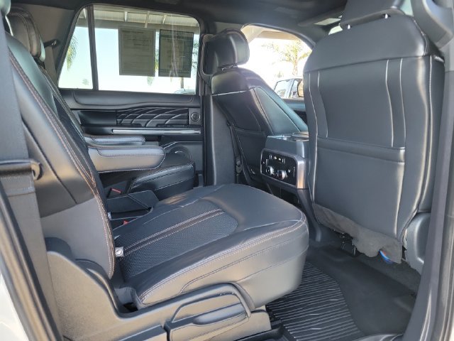 Used 2024 Ford Expedition Max Platinum AWD/4WD image 24